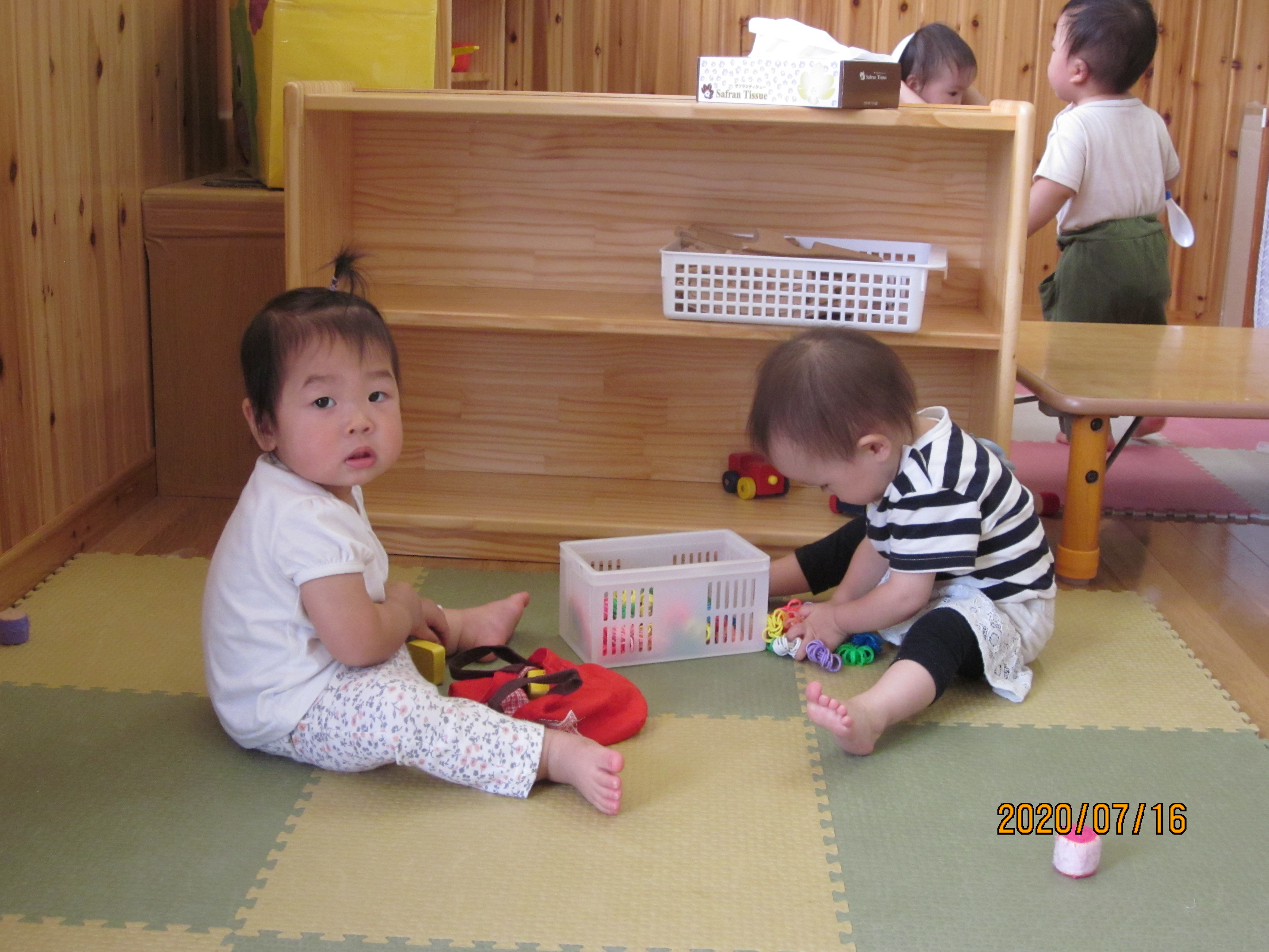 小さい子たちも楽しんでいます 社会福祉法人 寿翔永会 学文路さつきこども園 Kamuro Satsuki Kodomoen